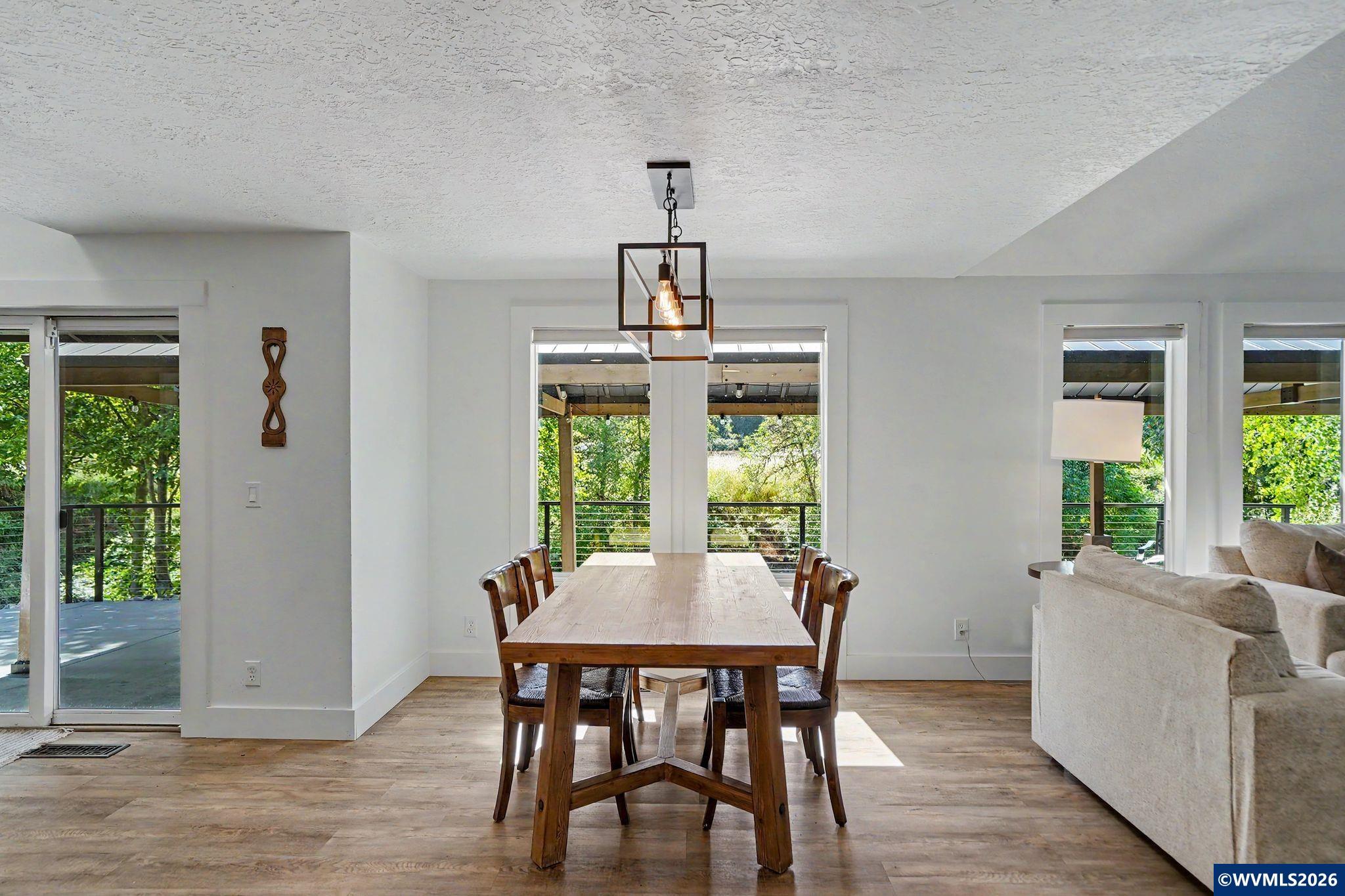 461 Southeast Walnut Avenue Dallas, OR 97338 - Photo 9 of 50