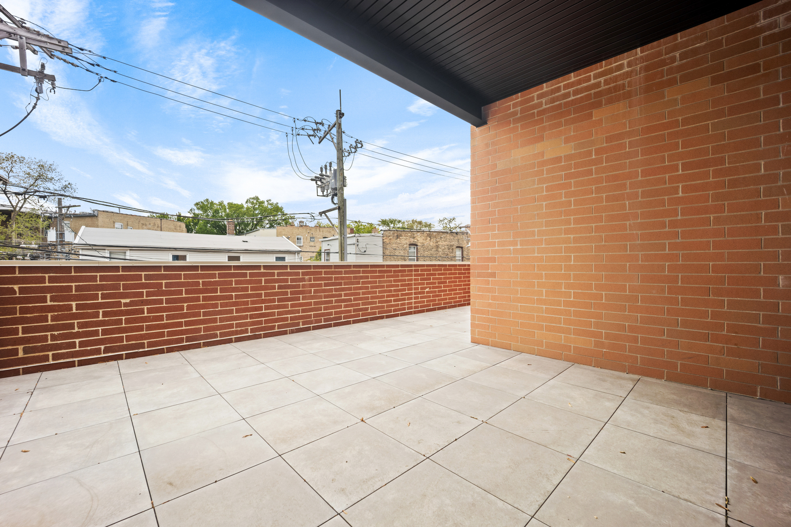 1548 West Ardmore Avenue, Unit 3B Chicago, IL 60660 - Photo 28 of 32 a view of a terrace