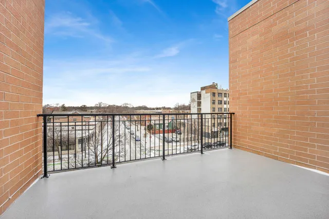 $799,000 | 1548 West Ardmore Avenue, Unit 3B, Chicago, IL 60660