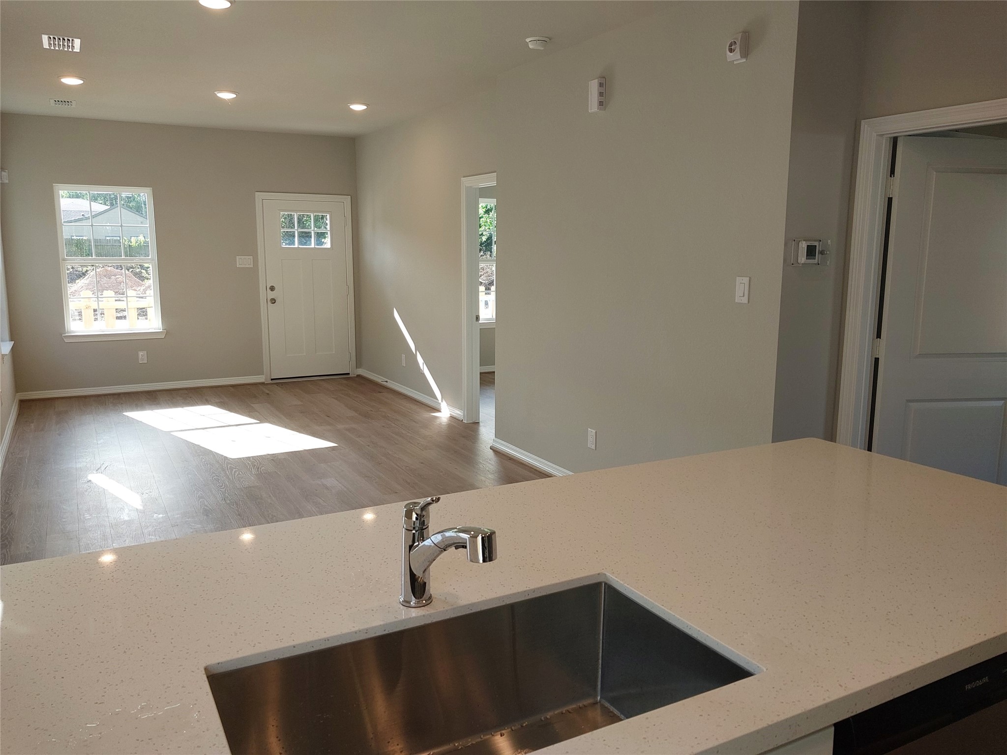 6423 Paris Street Houston, TX 77021 - Photo 5 of 17