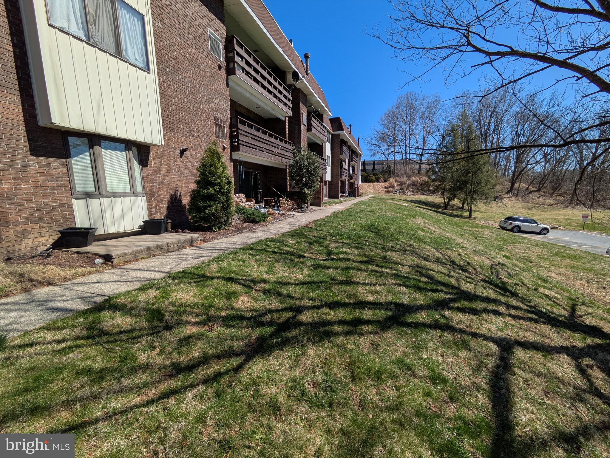 1575 Creekside Road Whitehall, PA 18052 - Photo 2 of 10