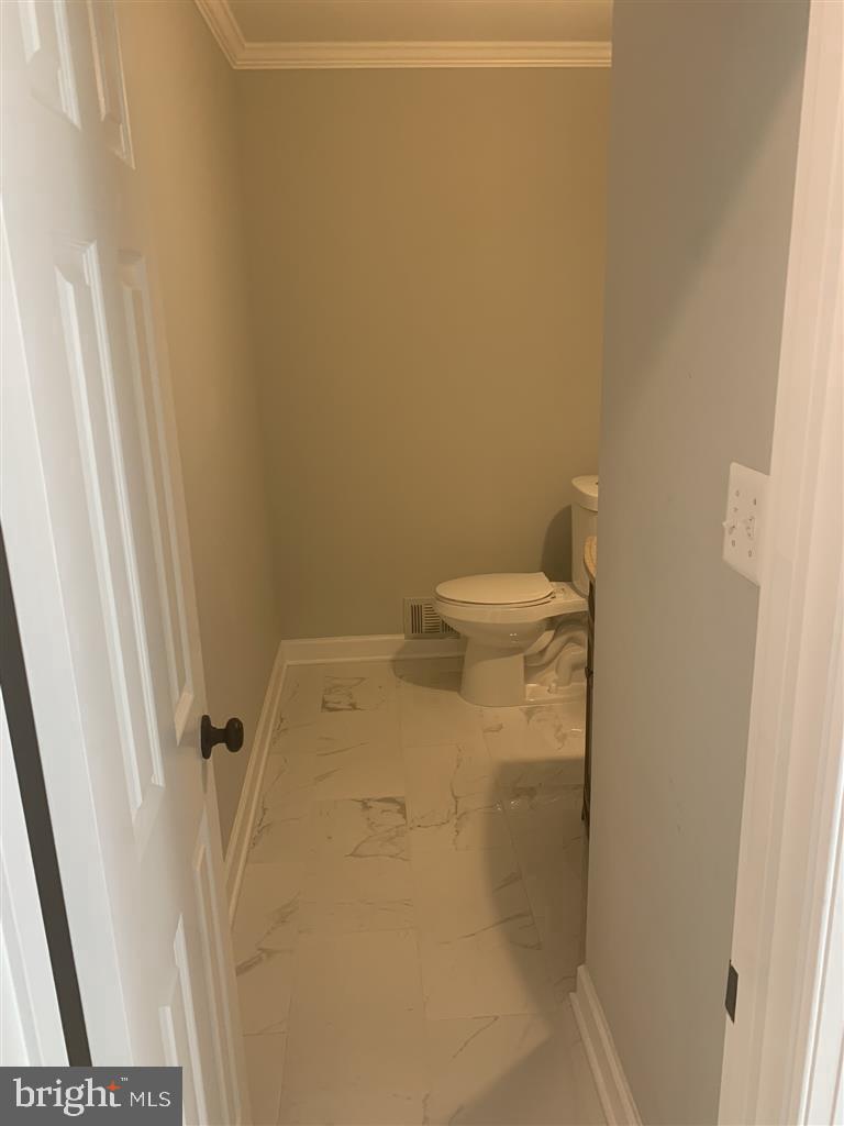 805 Balls Hill Road McLean, VA 22101 - Photo 12 of 40