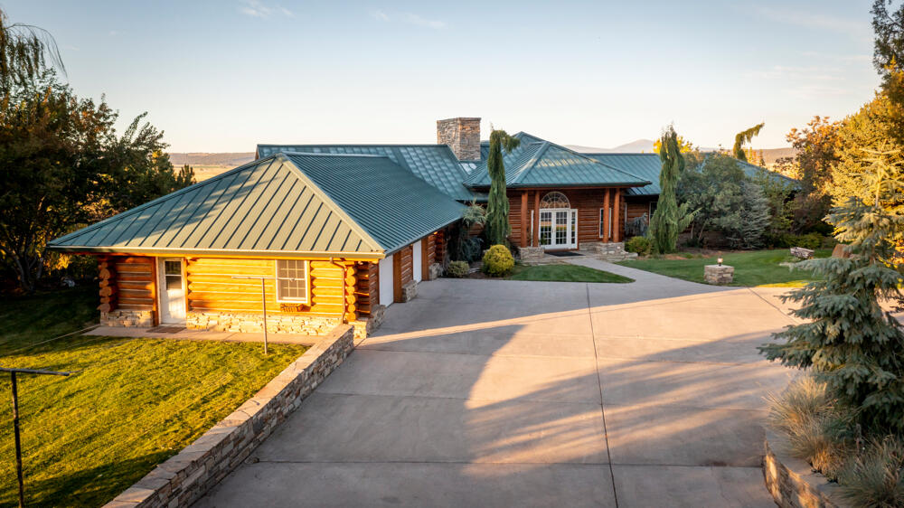 24624 Schaupp Road Klamath Falls, OR 97603 - Photo 16 of 62 24624SchauppRd.-9