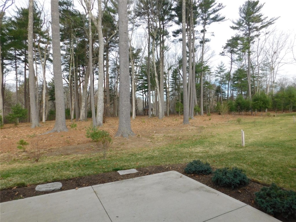 21 Rivers Edge Drive Coventry, RI 02816 - Photo 5 of 30 Gallery Image 5