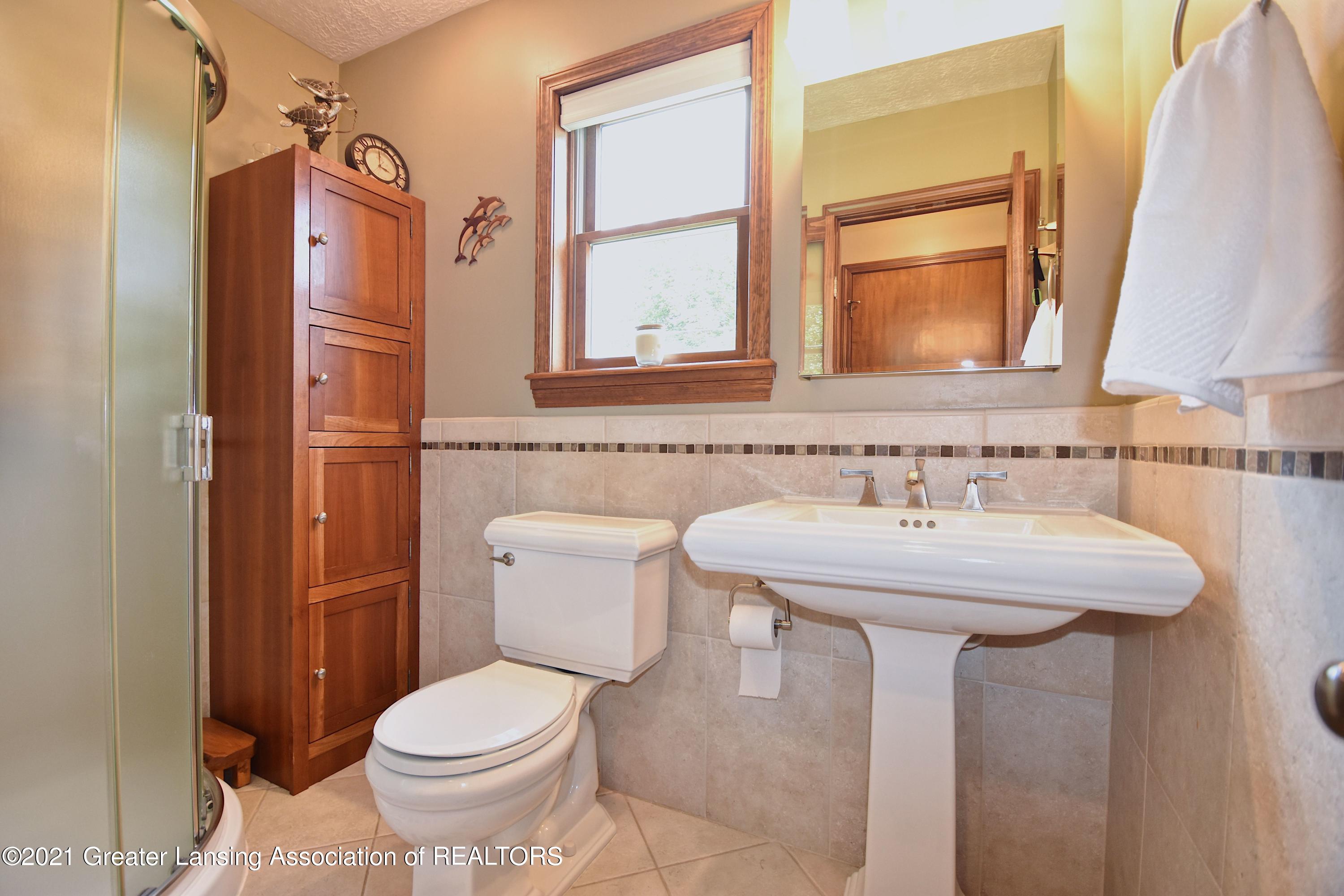 2053 Hawley Road Mason, MI 48854 - Photo 17 of 51 20