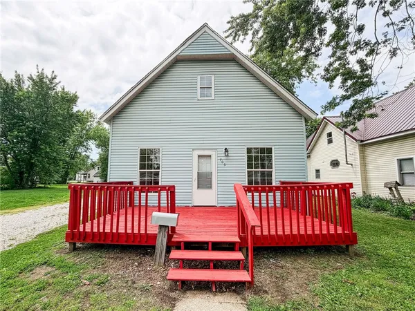 $84,900 | 705 South Central Avenue, Casey, IL 62420