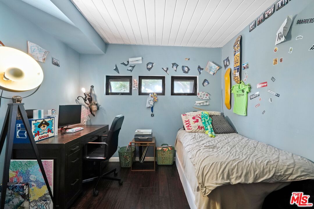 29500 Heathercliff Road, Unit 19 Malibu, CA 90265 - Photo 30 of 57 Gallery Image 30