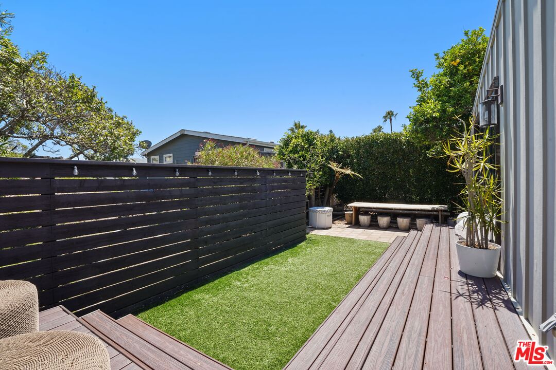 29500 Heathercliff Road, Unit 19 Malibu, CA 90265 - Photo 34 of 57 Gallery Image 34
