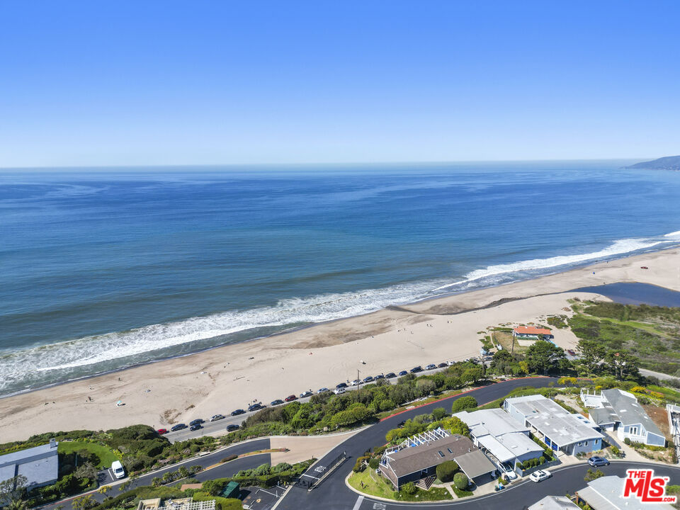 29500 Heathercliff Road, Unit 19 Malibu, CA 90265 - Photo 56 of 57 Gallery Image 56