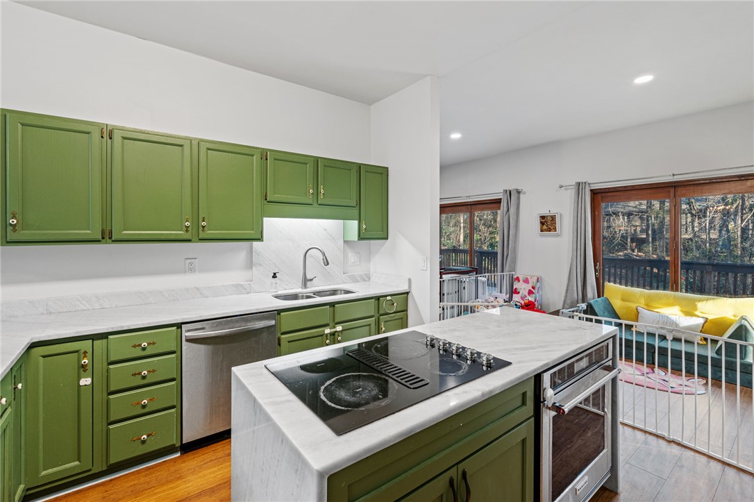 119 Shallowford Way Seneca, SC 29672 - Photo 12 of 38