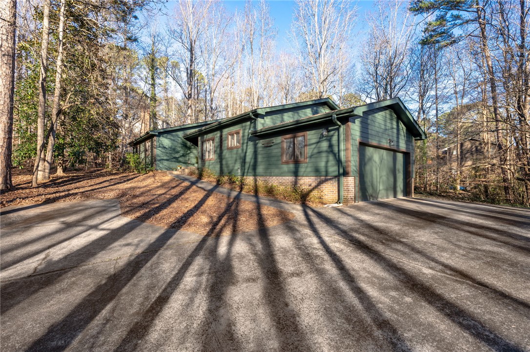 119 Shallowford Way Seneca, SC 29672 - Photo 32 of 38