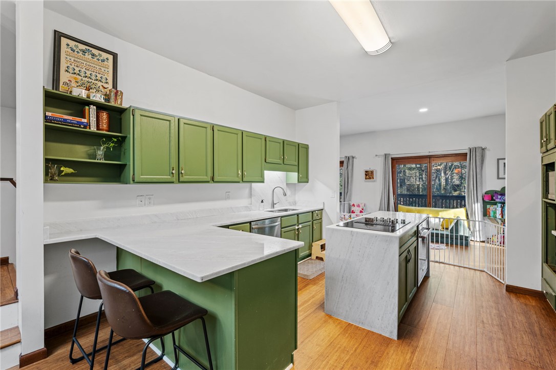 119 Shallowford Way Seneca, SC 29672 - Photo 10 of 38