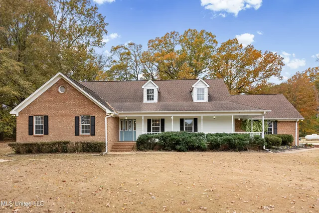 $440,000 | 106 Oakwood Drive, Senatobia, MS 38668