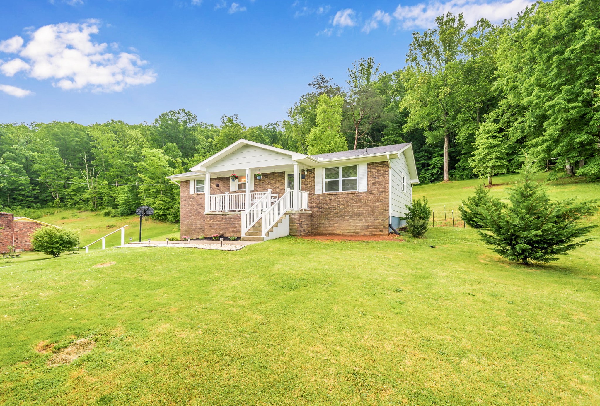 5540 Carter Road Knoxville, TN 37918 - Photo 1 of 20 Gallery Image 1