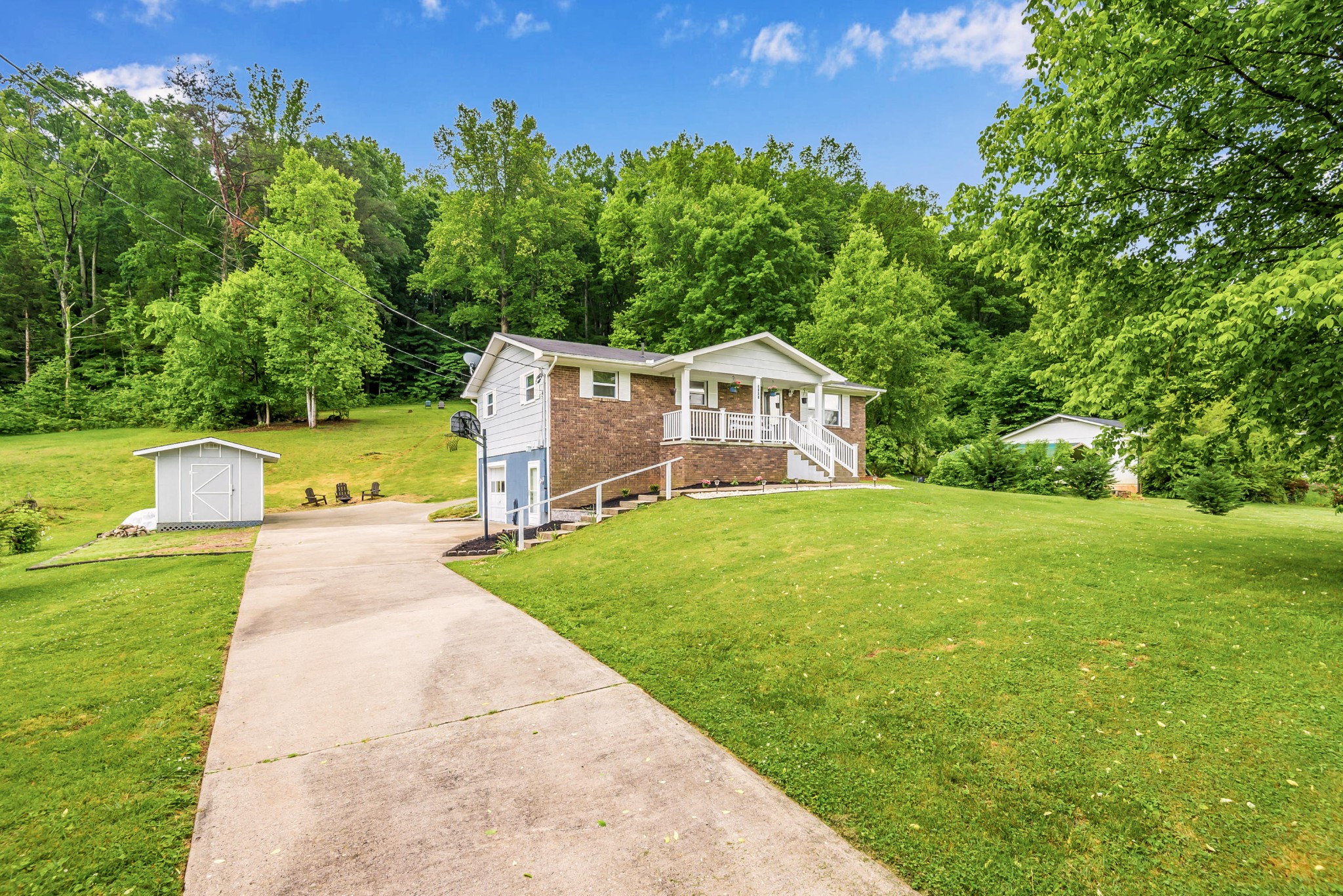 5540 Carter Road Knoxville, TN 37918 - Photo 2 of 20 Gallery Image 2