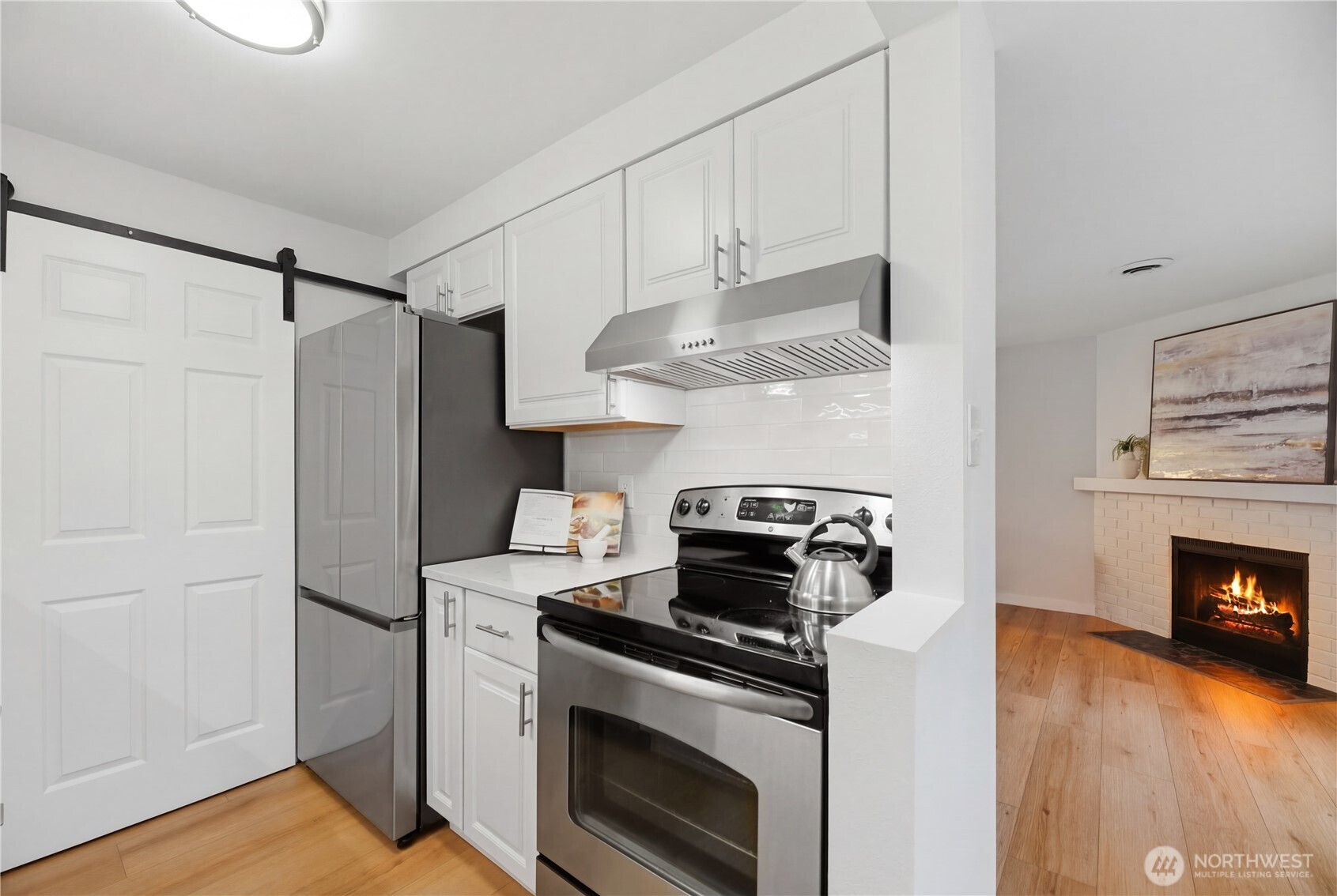 12107 Bel-Red Road, Unit D204 Bellevue, WA 98005 - Photo 12 of 24