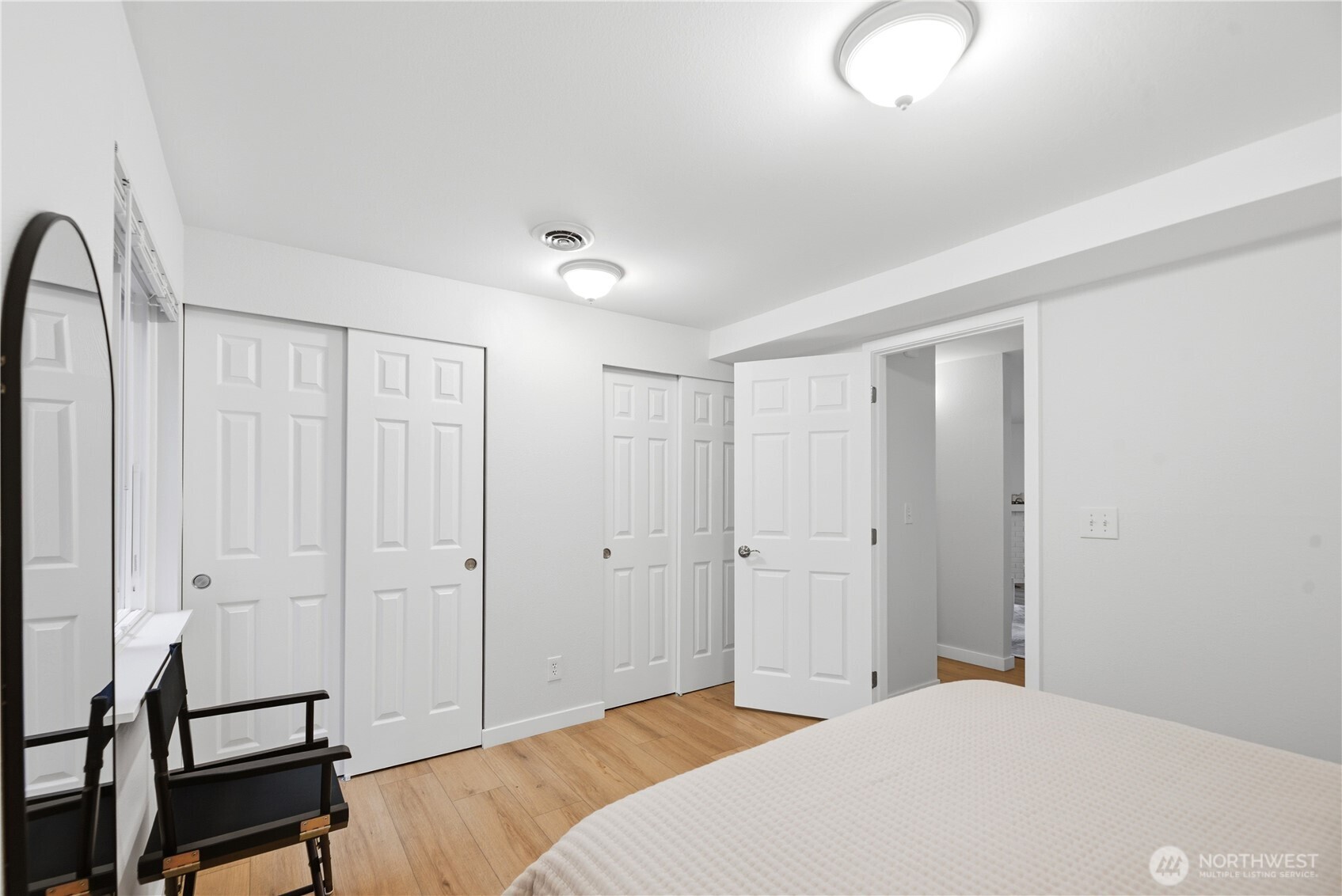 12107 Bel-Red Road, Unit D204 Bellevue, WA 98005 - Photo 14 of 24