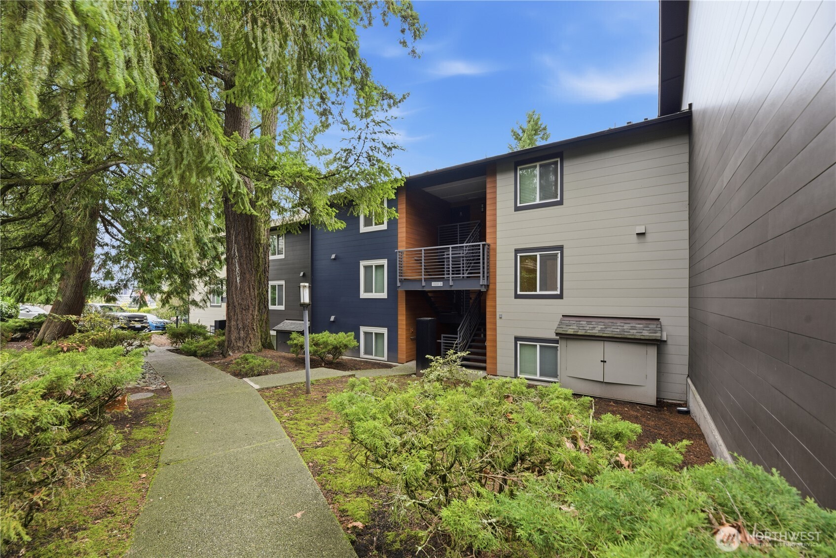 12107 Bel-Red Road, Unit D204 Bellevue, WA 98005 - Photo 20 of 24