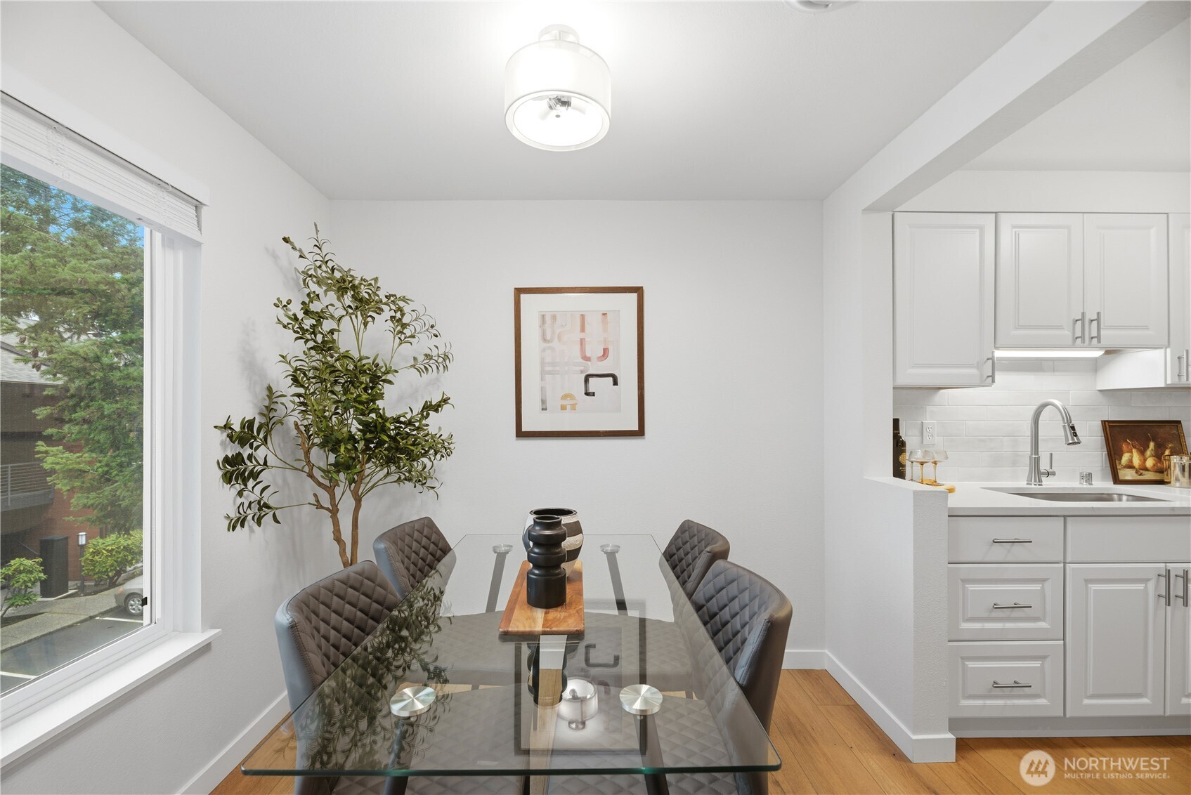 12107 Bel-Red Road, Unit D204 Bellevue, WA 98005 - Photo 7 of 24