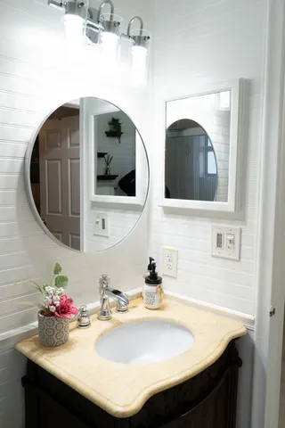 $3,300 | 5360 Kim Court, West Palm Beach, FL 33415