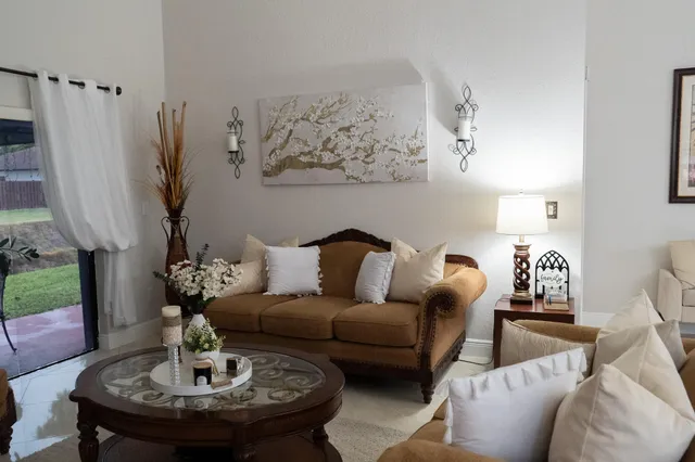 $3,300 | 5360 Kim Court, West Palm Beach, FL 33415