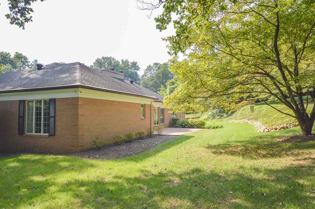 6201 Newburgh Road Evansville, IN 47715 - Photo 2 of 15 Gallery Image 2