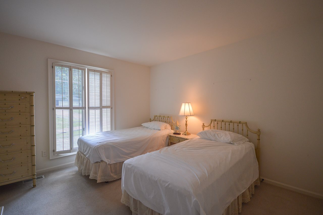 6201 Newburgh Road Evansville, IN 47715 - Photo 11 of 15 Gallery Image 11