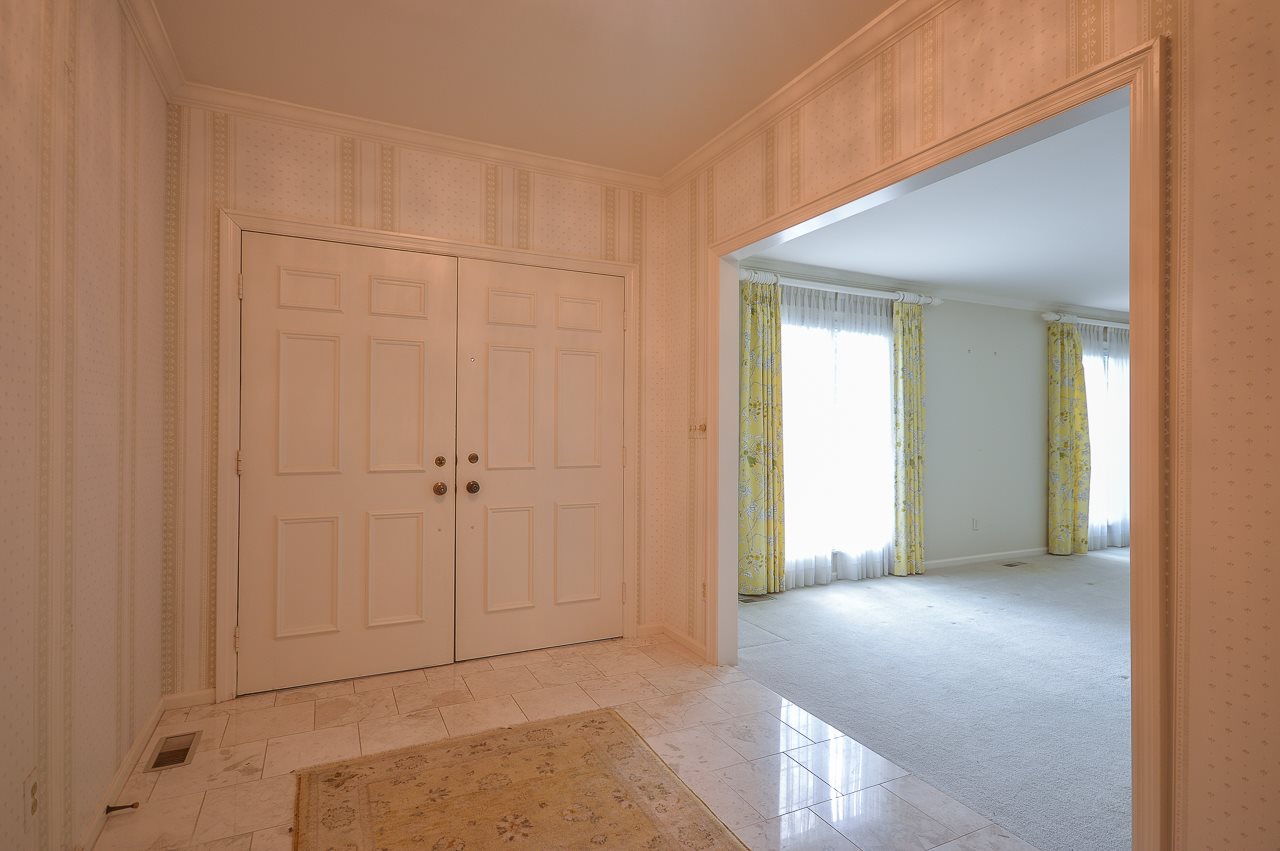 6201 Newburgh Road Evansville, IN 47715 - Photo 3 of 15 Gallery Image 3