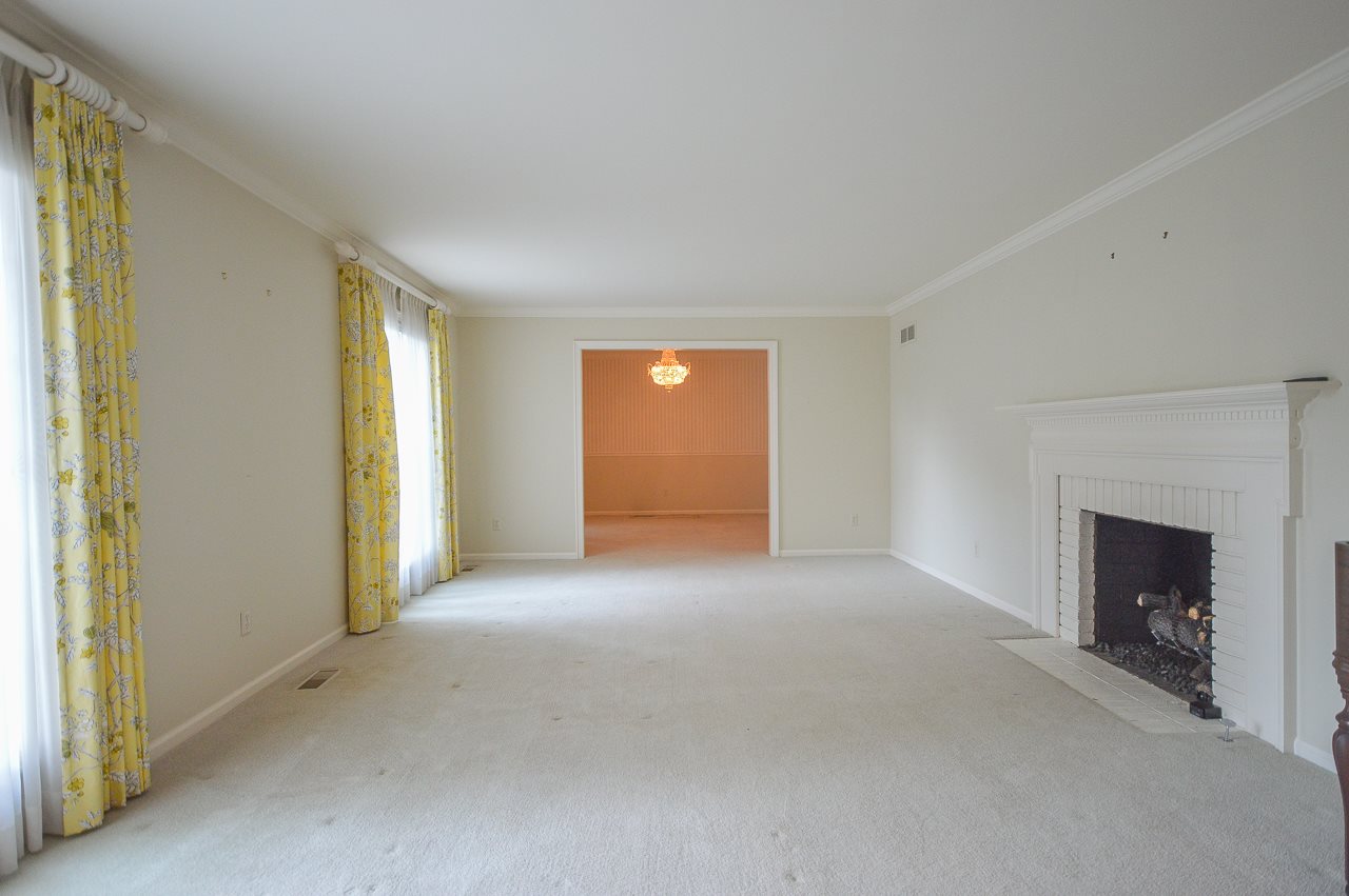 6201 Newburgh Road Evansville, IN 47715 - Photo 4 of 15 Gallery Image 4