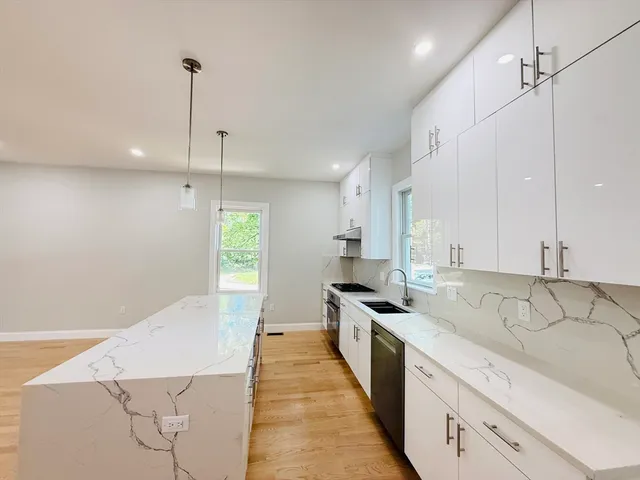 $7,500 | 4 Baldwin Street, Unit 4, Newton, MA 02458