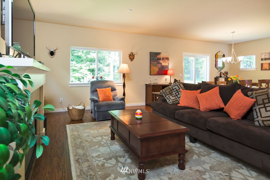 15770 Southeast 164th Place Renton, WA 98058 - Photo 6 of 16 Gallery Image 6