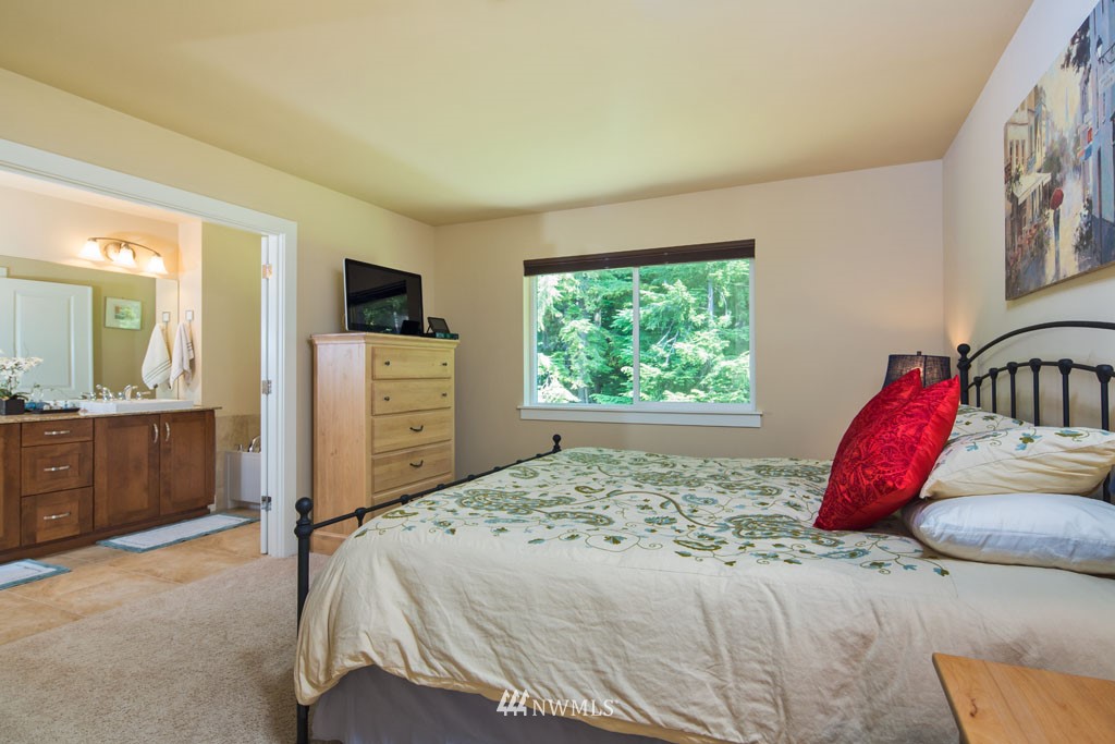 15770 Southeast 164th Place Renton, WA 98058 - Photo 8 of 16 Gallery Image 8