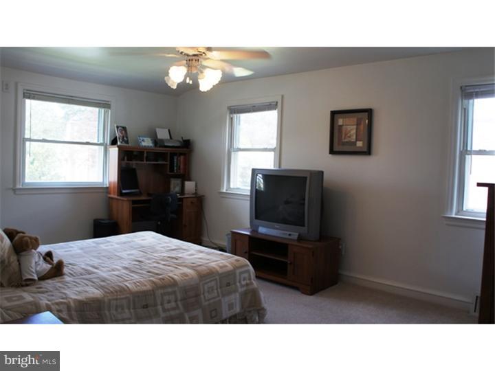 213 Rodmor Road Havertown, PA 19083 - Photo 15 of 25 Bedroom 2