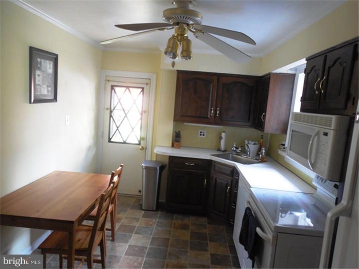213 Rodmor Road Havertown, PA 19083 - Photo 7 of 25 Kitchen