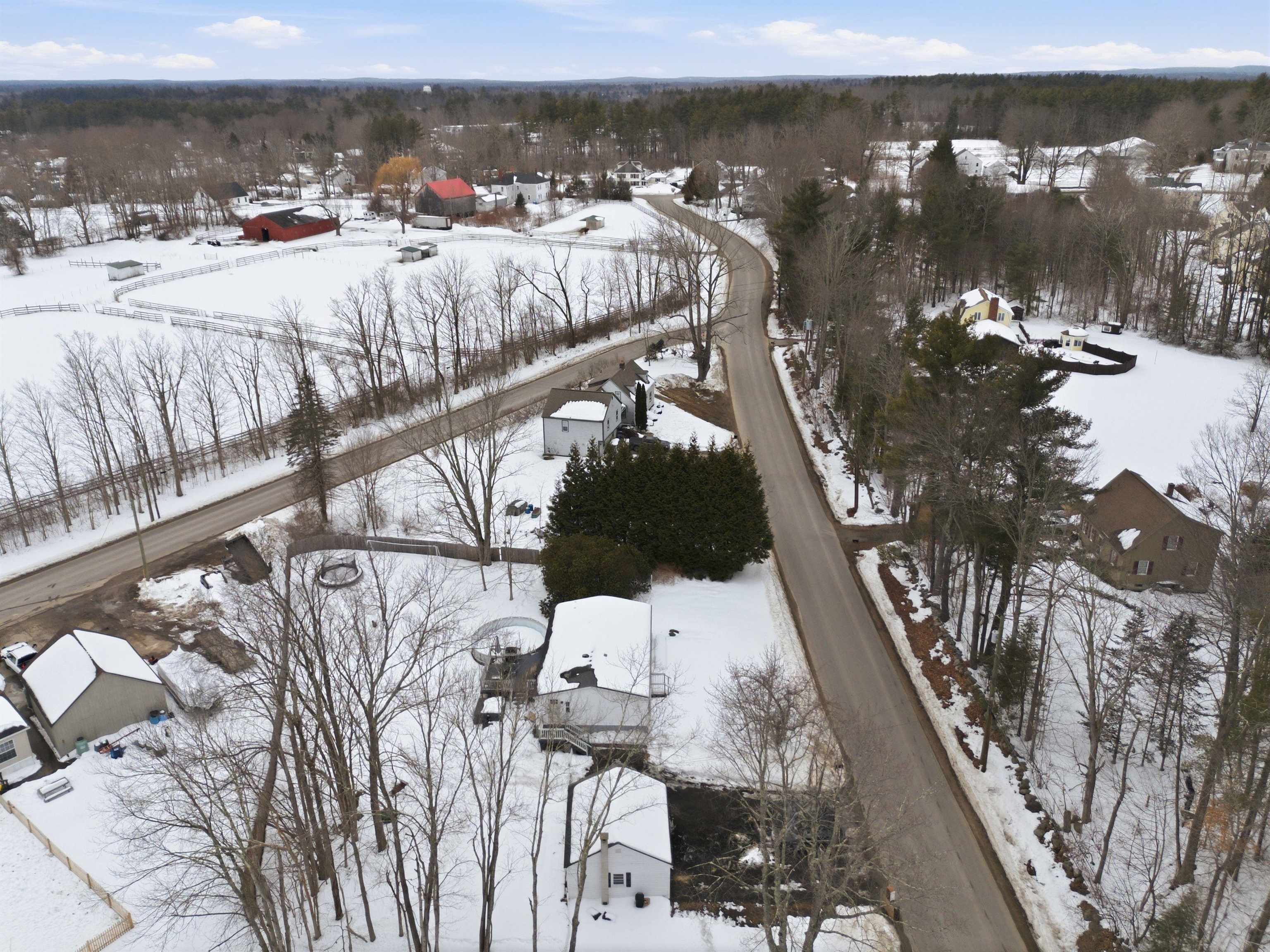 35 North River Road Epping, NH 03042 - Photo 8 of 27