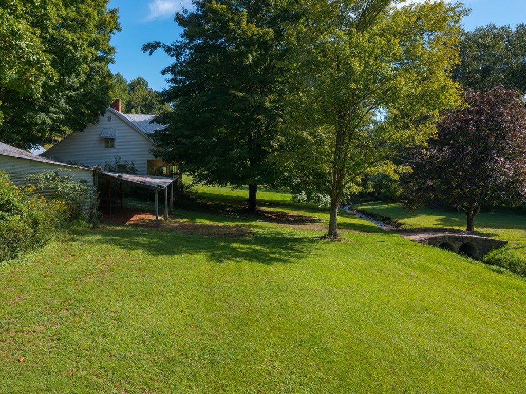3607 Lone Ivy Road Stuart, VA 24171 - Photo 13 of 36 Gallery Image 13