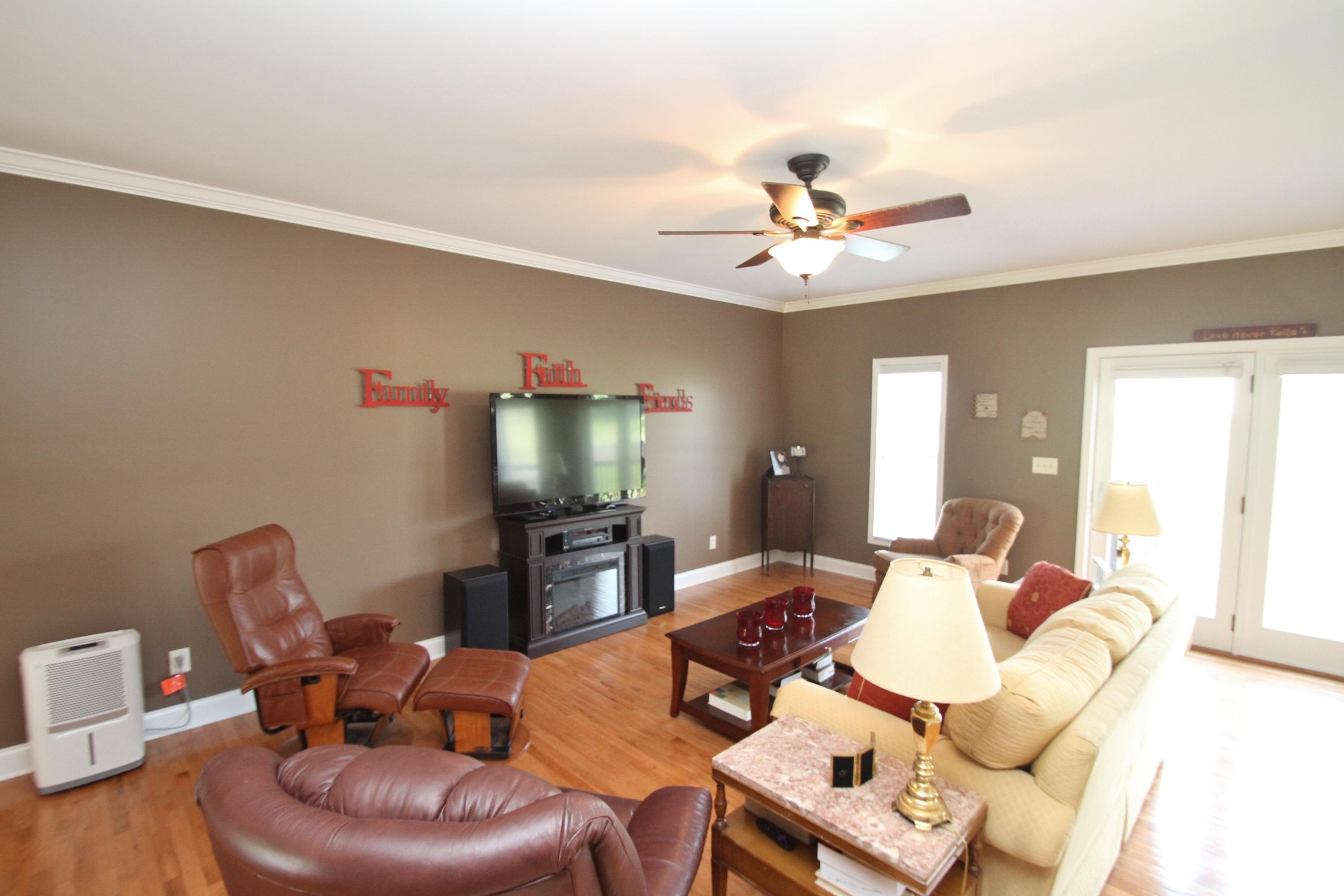 369 East Bailey Road Lewisburg, WV 24901 - Photo 8 of 29 Gallery Image 8