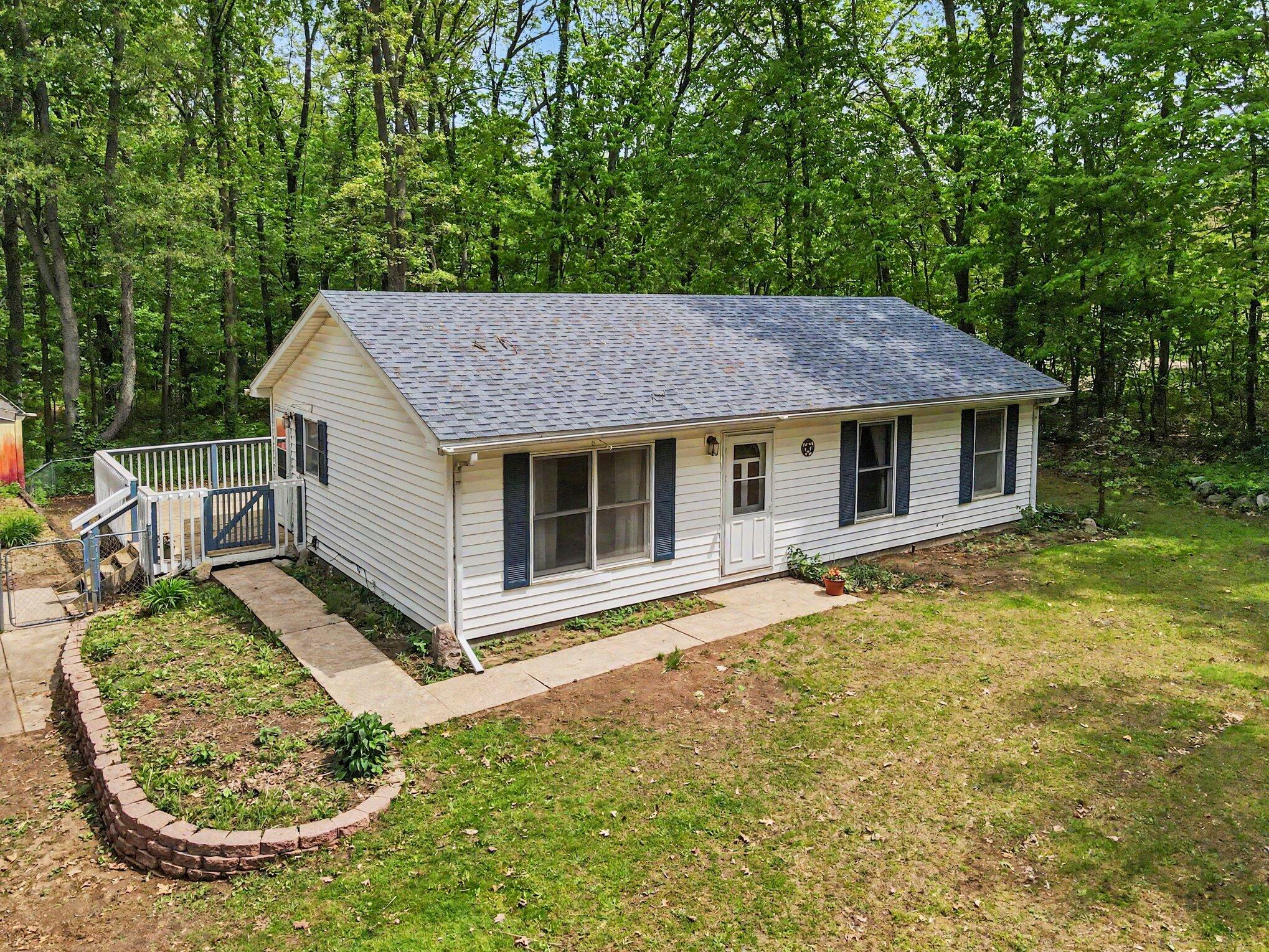 11750 Lewis Road Plainwell, MI 49080 - Photo 3 of 28 023_file_3066