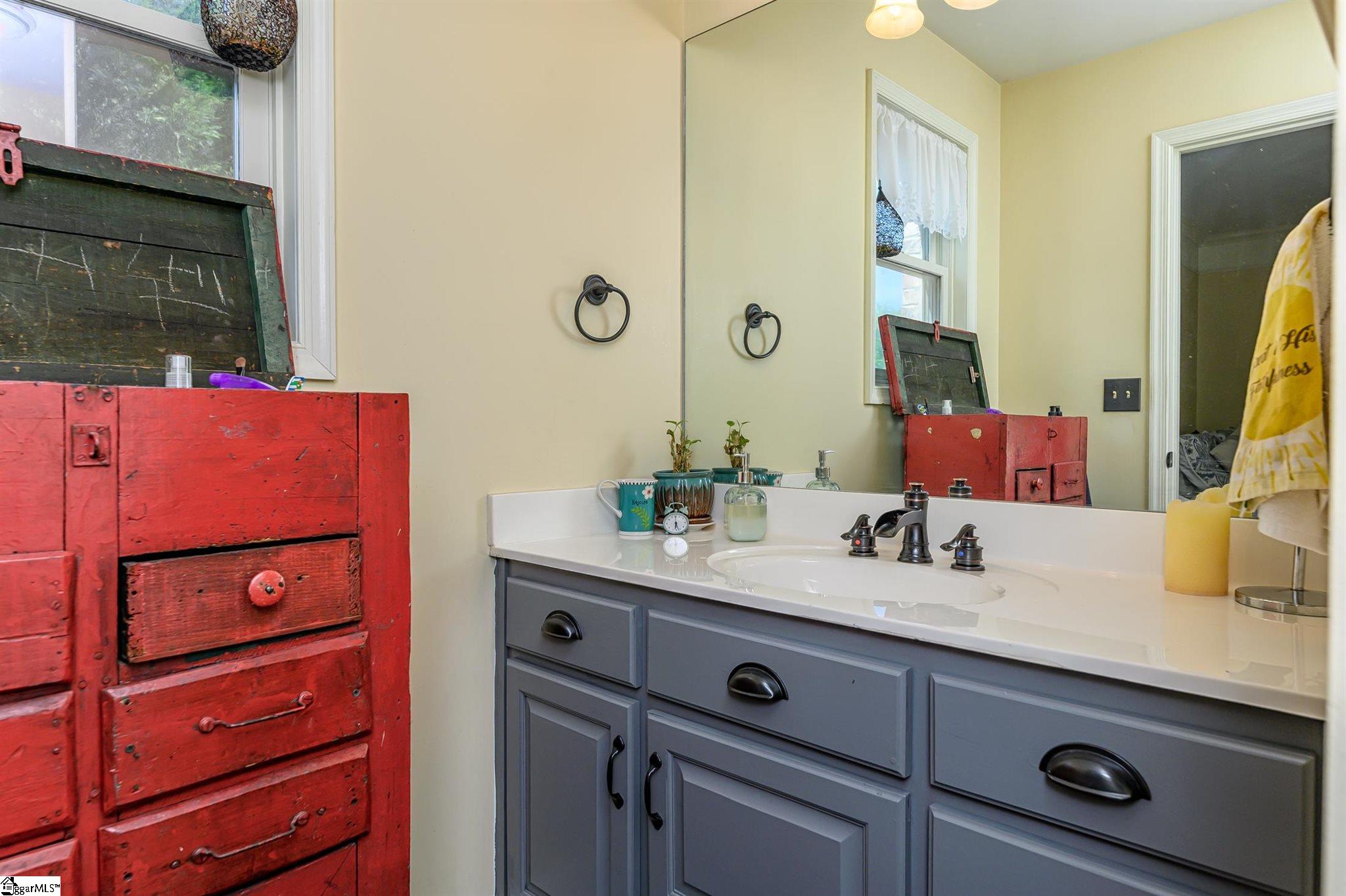 205 Sheffield Road Greer, SC 29651 - Photo 15 of 35