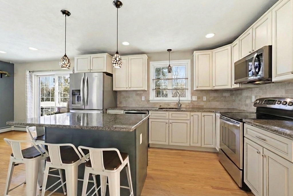 14 Grizzly Drive Rutland, MA 01543 - Photo 8 of 39