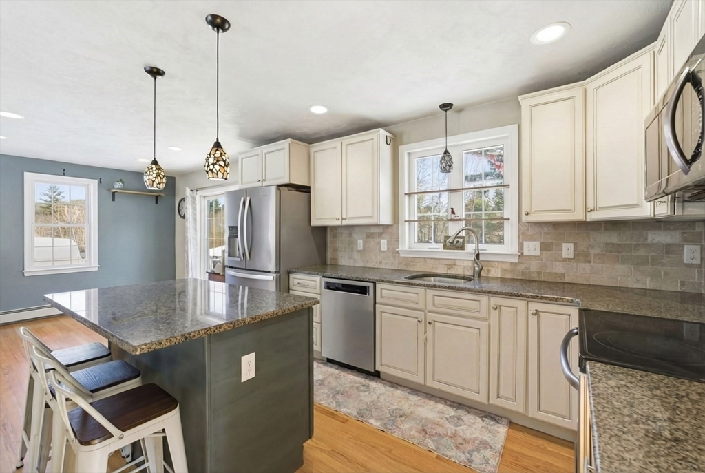 14 Grizzly Drive Rutland, MA 01543 - Photo 9 of 39