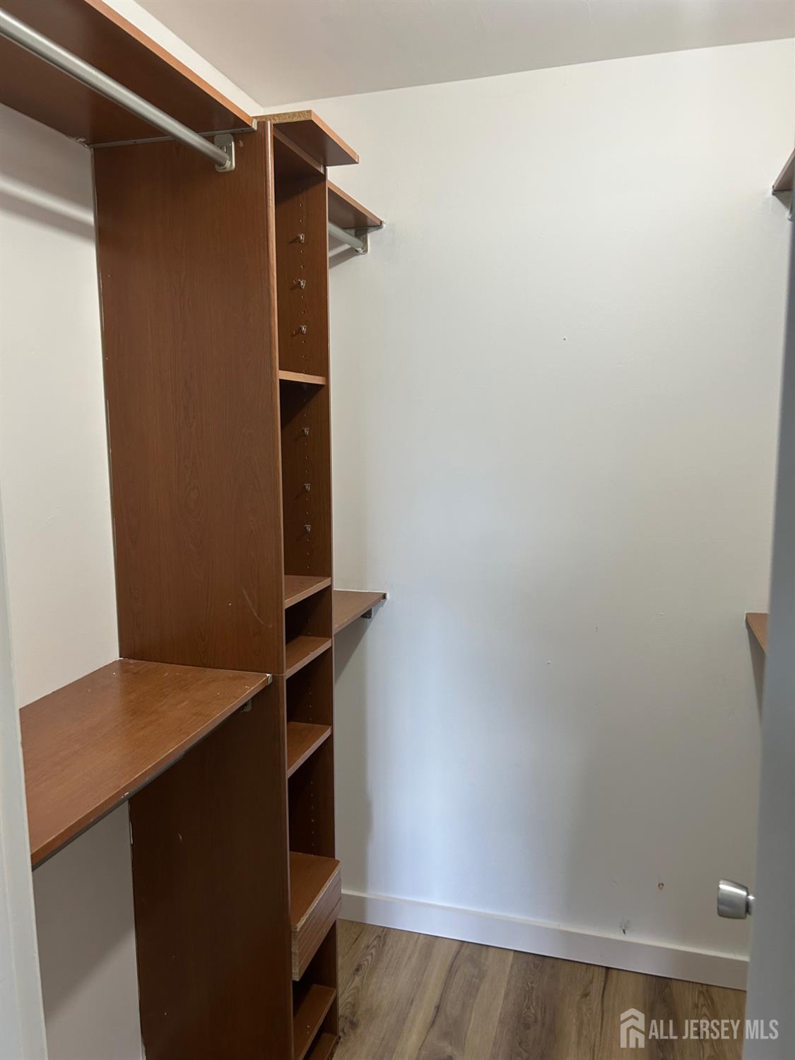 28 Renaissance Lane New Brunswick, NJ 08901 - Photo 10 of 12