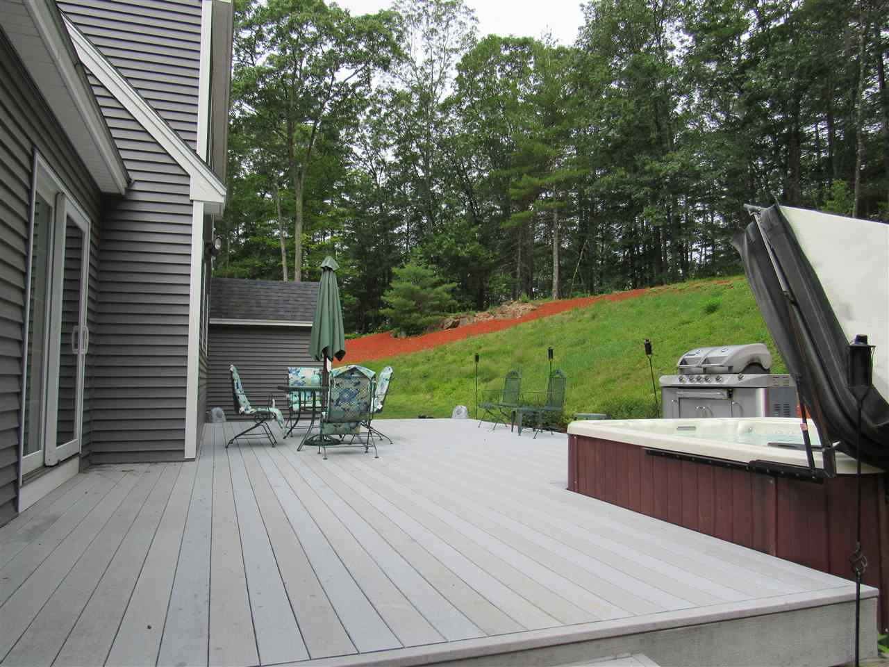 73 Lane Road Raymond, NH 03077 - Photo 3 of 25 Gallery Image 3