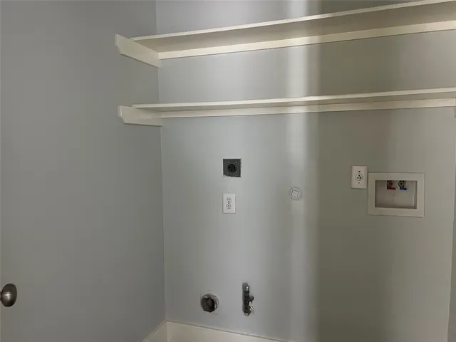 $1,800 | 11956 Chanteloup Drive, Houston, TX 77047