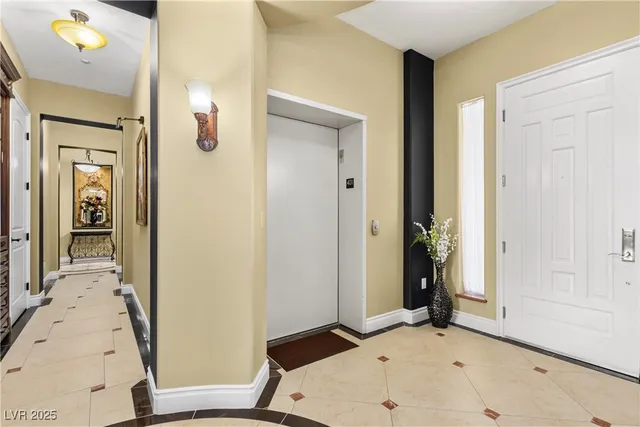 $6,500 | 9145 Tesoras Drive, Unit 401, Las Vegas, NV 89144