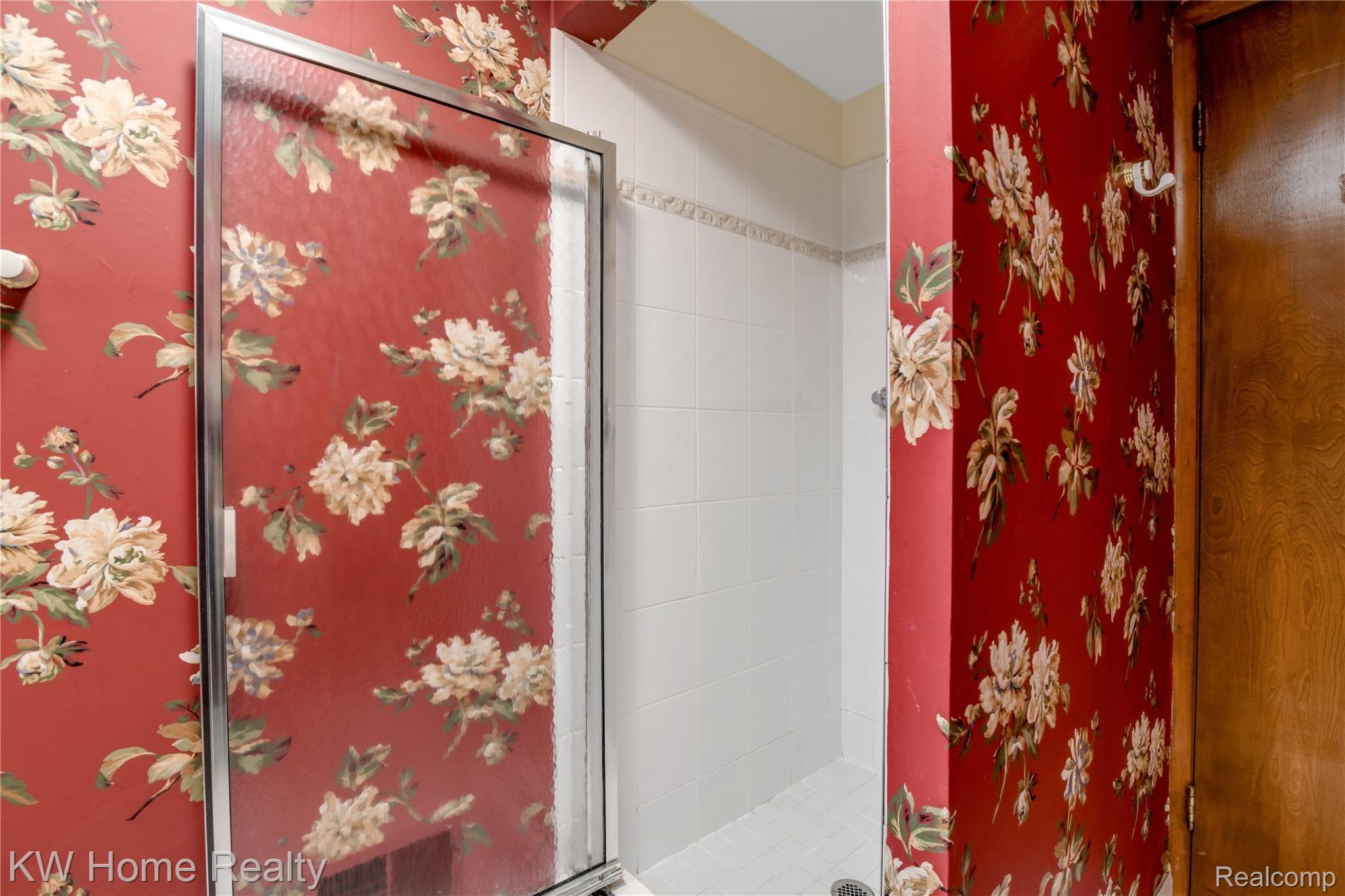 30059 Richmond Road Farmington, MI 48334 - Photo 21 of 39 25-print-30059 Richmond Road - Farmington Hills0020.jpg