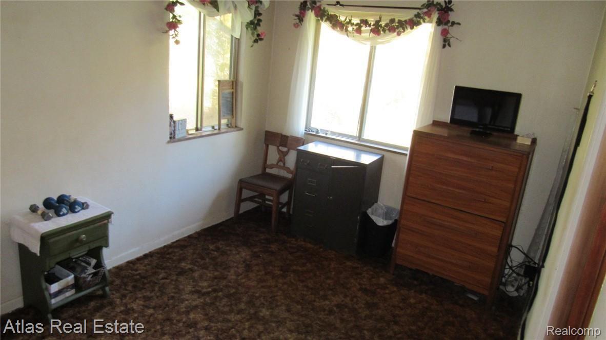 8089 Holly Road Grand Blanc, MI 48439 - Photo 14 of 23 IMG_0518.JPG