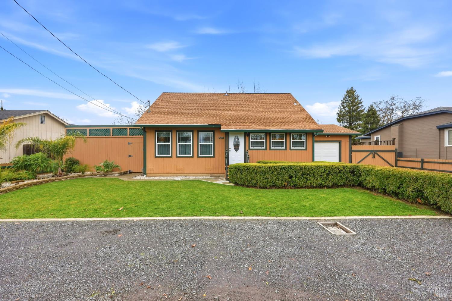 203 Cockrobin Avenue Windsor, CA 95492 - Photo 2 of 53