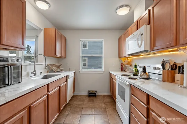 $435,000 | 14612 West Thorne Lane Southwest, Lakewood, WA 98498