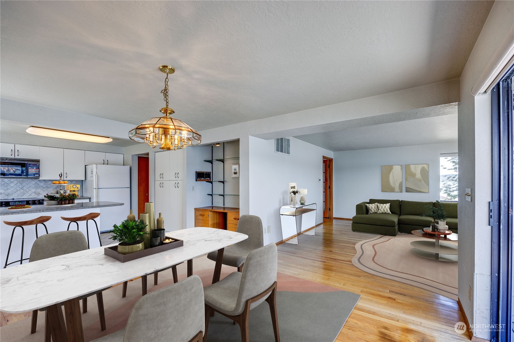 924 Shore Drive Bremerton, WA 98310 - Photo 14 of 36 a view of a dining room with furniture